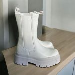 White chunky Chelsea-style ankle boots (22E01)
