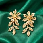 Flower drop earrings