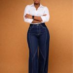 High-waisted, dark-wash wide-leg jeans (4735)