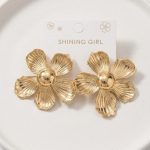 Flower statement stud earrings