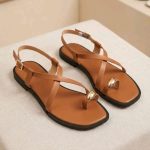 Minimalist tan strappy toe-ring flat sandals(9160)